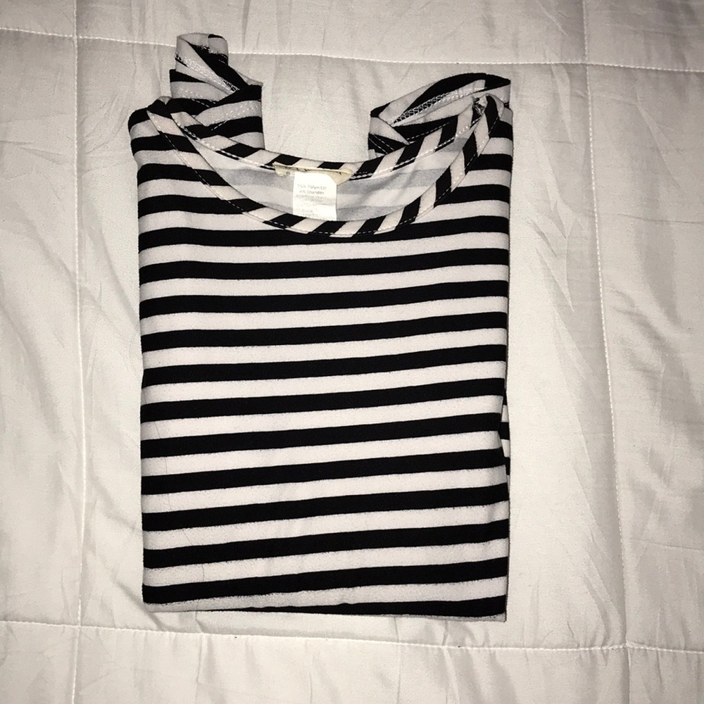 Thick striped black & white long sleeve